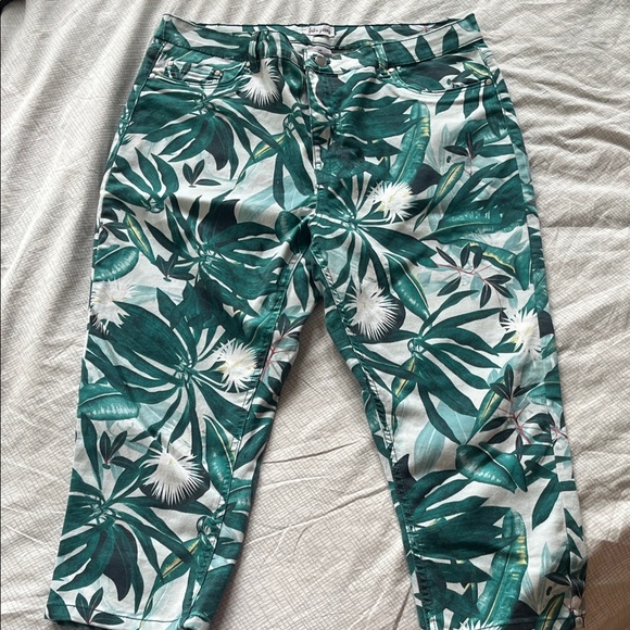 Suko Jeans tropical print stretchy capri jeans (size 14) - Picture 1 of 5